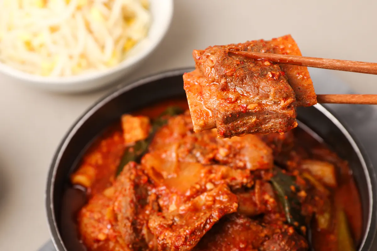 Canh sườn bò cay